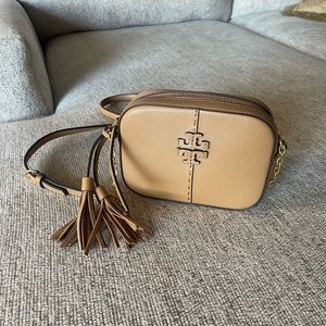 Tory Burch Camera Bag with tassel detail, Camel color, NWOT, comes with dust bag
